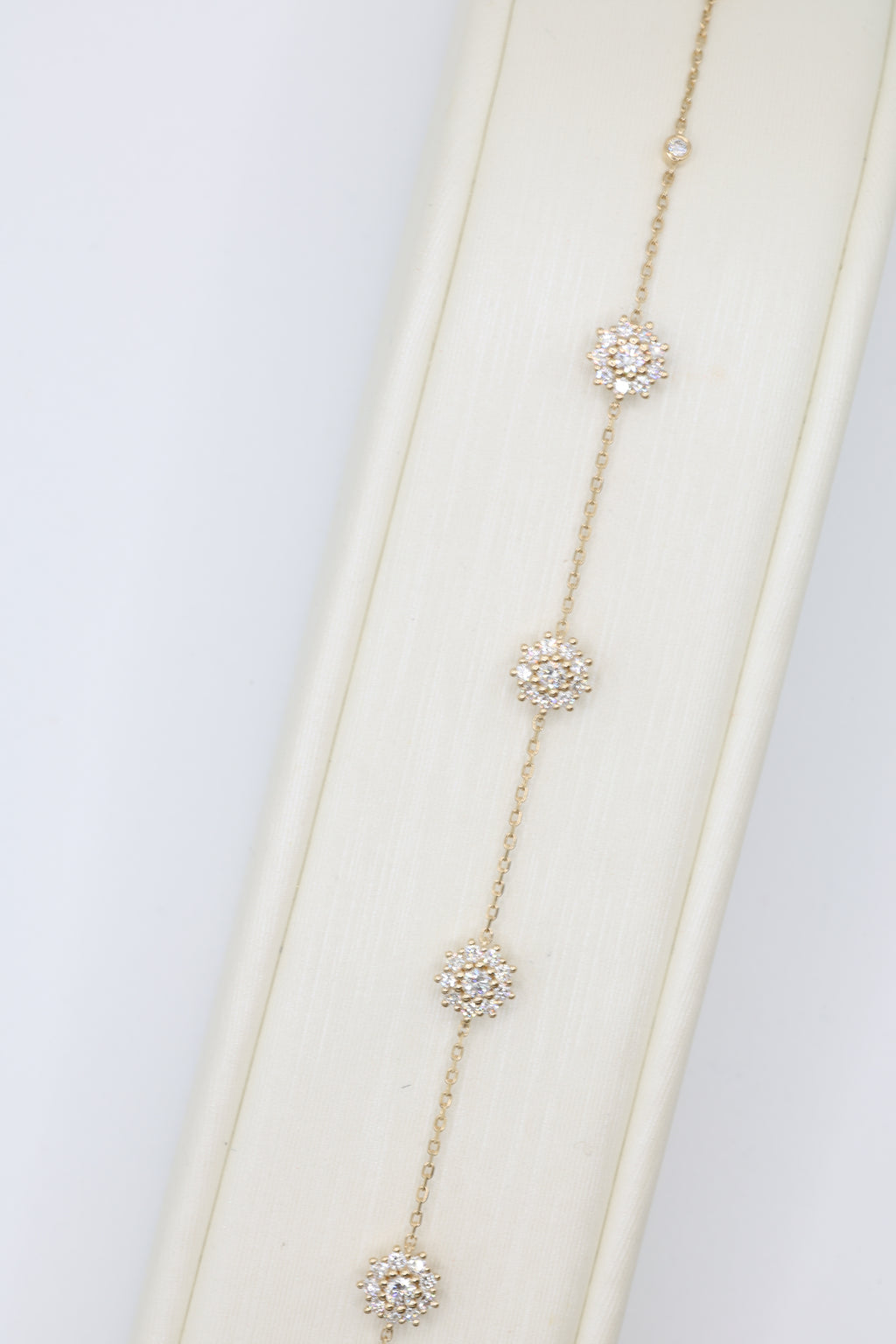 Zahra Diamond Starburst Bracelet