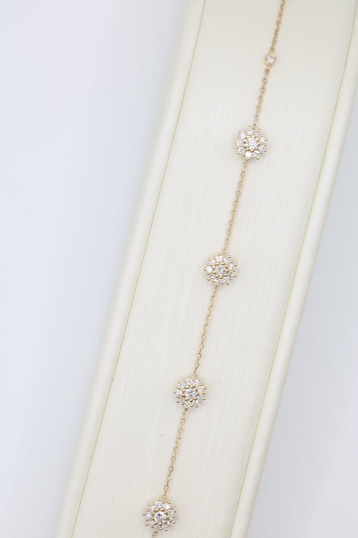 Zahra Diamond Starburst Bracelet