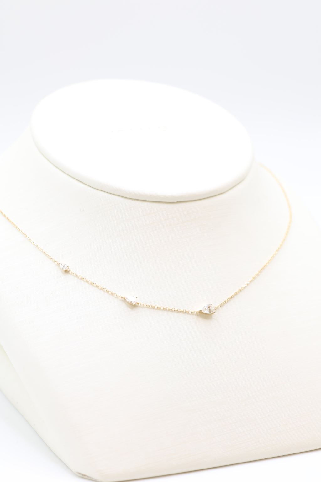Sempre Diamond 3-stone Necklace