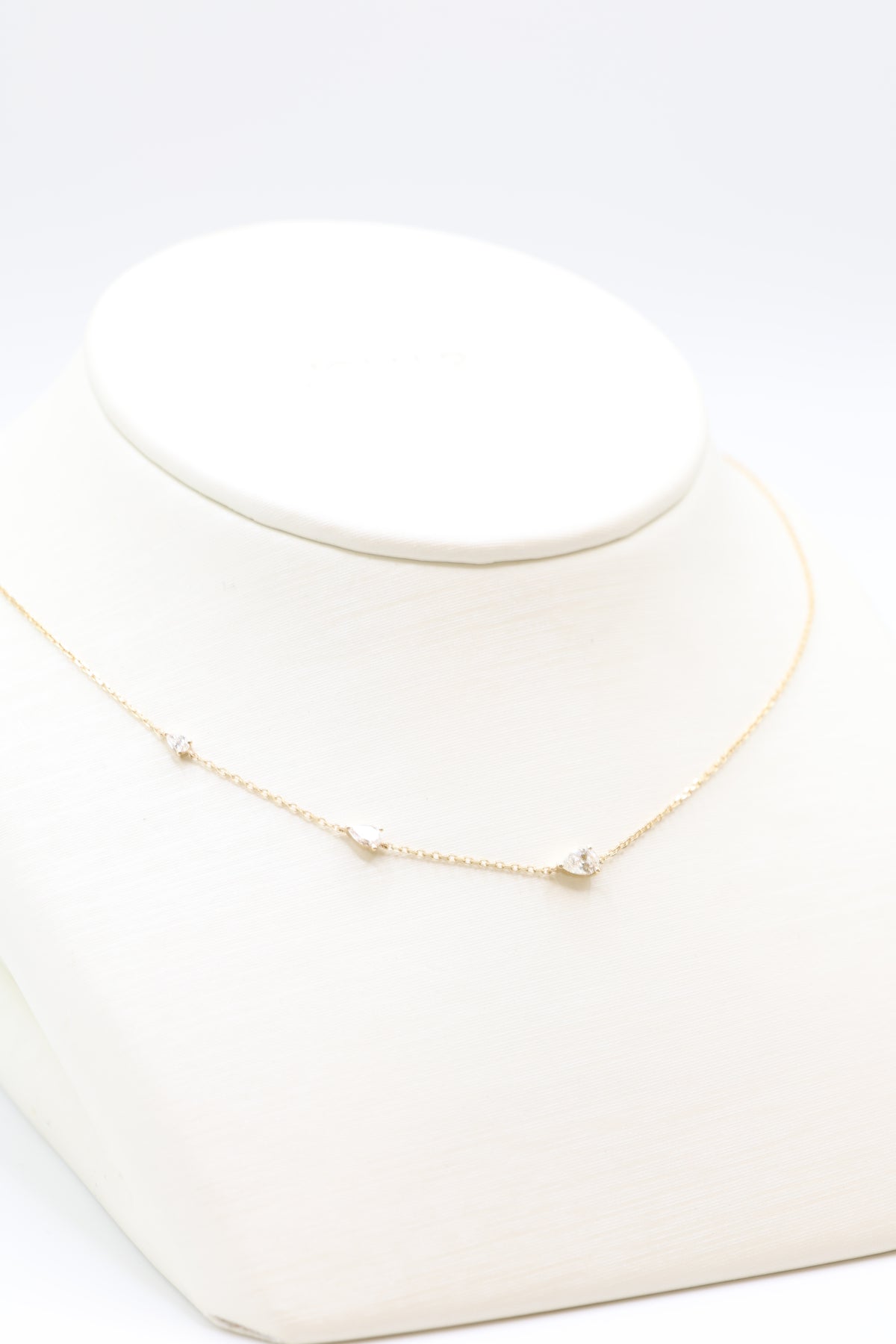 Sempre Diamond 3-stone Necklace