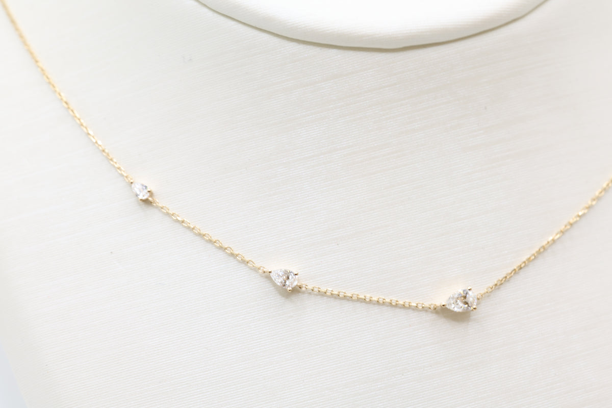 Sempre Diamond 3-stone Necklace