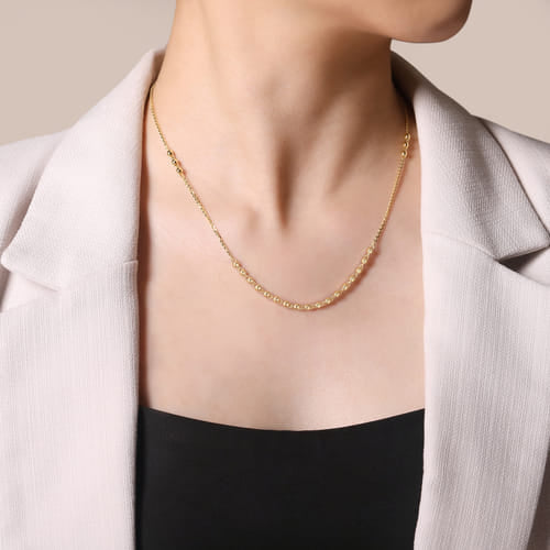 Precious Metal (No Stones) Necklaces