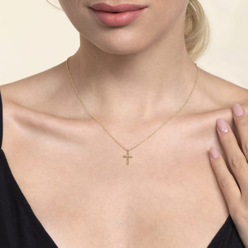Precious Metal (No Stones) Necklaces